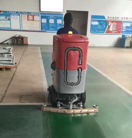 ?工業(yè)洗地機(jī)為什么吸水不干凈? ?工業(yè)洗地機(jī)為什么吸水不干凈?